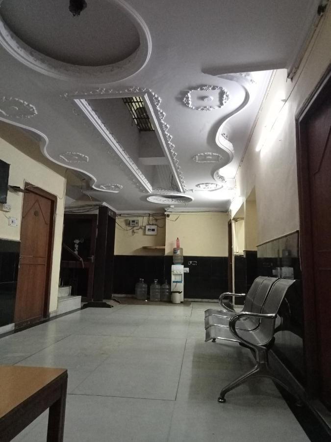 Hotel Raj Hans Dx Neu-Delhi Exterior foto