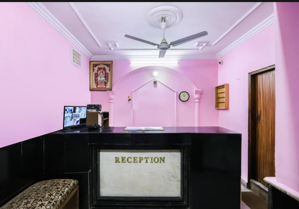 Hotel Raj Hans Dx Neu-Delhi Exterior foto